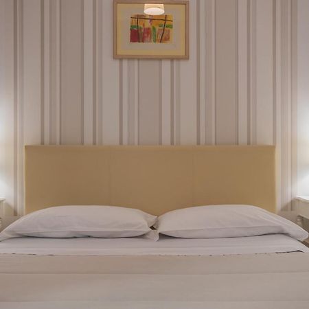 B&B Palermo Bella Rooms And Suites Екстер'єр фото